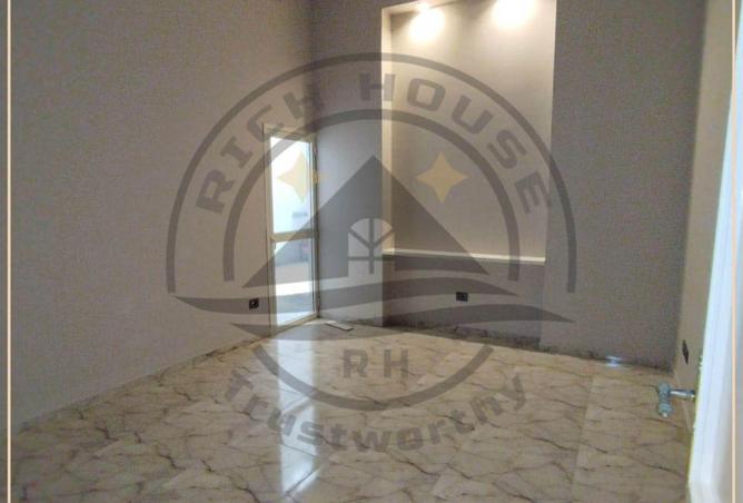 60719930 - Property Image 3