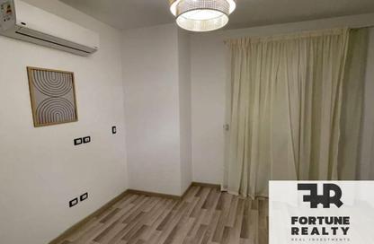 Apartment - 2 Bedrooms - 3 Bathrooms for sale in Eastown - 5th Settlement Compounds - The 5th Settlement - New Cairo City - Cairo