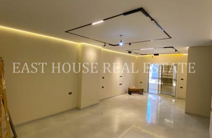 Apartment - 3 Bedrooms - 3 Bathrooms for rent in North Lotus - El Lotus - New Cairo City - Cairo