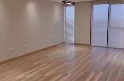 Office Space - Studio - 1 Bathroom for rent in Hyde Park Business District Mall - South Teseen St. - The 5th Settlement - New Cairo City - Cairo