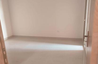 Apartment - 3 Bedrooms - 2 Bathrooms for sale in North Lotus - El Lotus - New Cairo City - Cairo