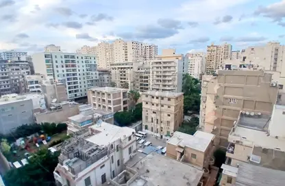شقة - 3 غرف نوم - 2 حمامات للبيع في شارع أبو قير - لوران - حي شرق - الاسكندرية
