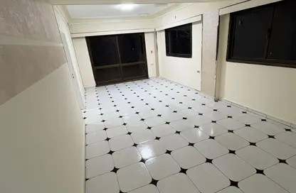 شقة - 3 غرف نوم - 2 حمامات للايجار في المهندسين - الجيزة