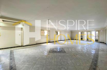 Apartment - 3 Bedrooms - 3 Bathrooms for rent in Laurent - Hay Sharq - Alexandria
