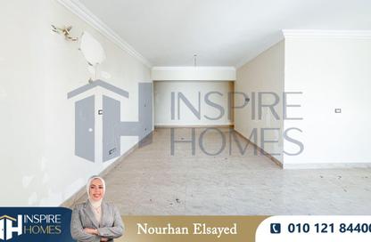 Apartment - 3 Bedrooms - 2 Bathrooms for sale in Grand View - Smouha - Hay Sharq - Alexandria