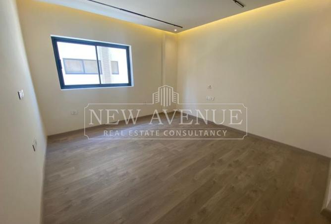106020401 - Property Image 3