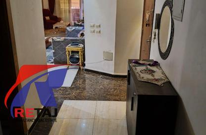Apartment - 3 Bedrooms - 2 Bathrooms for sale in Al Khalifa Al Radi St. - Al Hadiqah Al Dawliyah - 7th District - Nasr City - Cairo