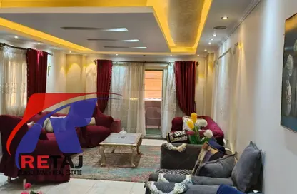 شقة - 3 غرف نوم - 2 حمامات للبيع في شارع الخليفه الراضي - الحديقة الدولية - الحي السابع - مدينة نصر - القاهرة