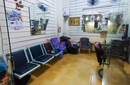 محل تجاري - استوديو للبيع في شارع السيدة سكينة إبنت الحسين - كفر عبده - رشدي - حي شرق - الاسكندرية