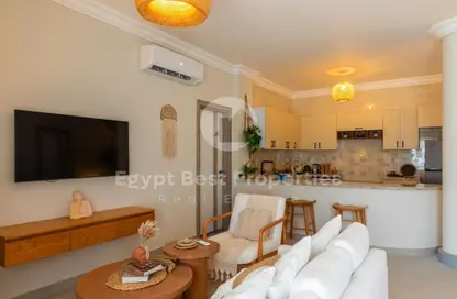 Apartment - 3 Bedrooms - 3 Bathrooms for sale in Sodic East - 6th District - New Heliopolis - Cairo