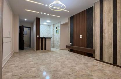 Apartment - 3 Bedrooms - 1 Bathroom for sale in Gate 4 - Mena - Hadayek El Ahram - Giza