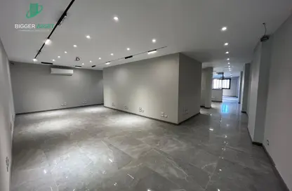 مساحات مكتبية - 5 غرف نوم - 3 حمامات للايجار في شارع كورنيش النيل - المعادي - حي المعادي - القاهرة مساحات مكتبية - 5 غرف نوم - 3 حمامات للايجار في شارع كورنيش النيل - المعادي - حي المعادي - القاهرة