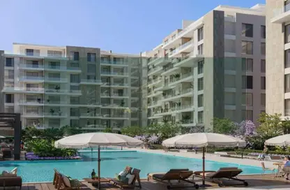 Apartment - 3 Bedrooms - 2 Bathrooms for sale in El Patio Riva - The 6th Settlement - New Cairo City - Cairo