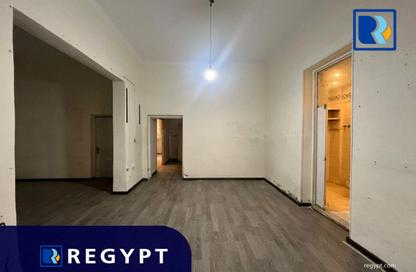 Office Space - Studio - 2 Bathrooms for rent in Hassan Assem St. - Zamalek - Cairo Office Space - Studio - 2 Bathrooms for rent in Hassan Assem St. - Zamalek - Cairo