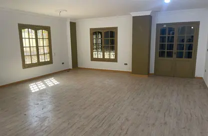 دوبلكس - 4 غرف نوم - 3 حمامات للبيع في شارع رقم 33 - الحي الاول - التجمع الخامس - مدينة القاهرة الجديدة - القاهرة