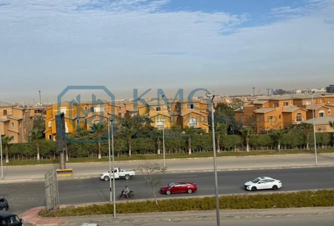 81832918 - الصورة الرئيسية للعقار