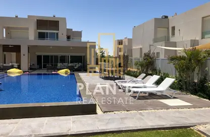 فيلا - 6 غرف نوم - 5 حمامات للبيع في هاسييندا باي - سيدي عبد الرحمن - الساحل الشمالي