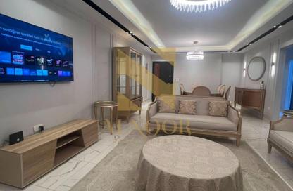 شقة - 2 غرف نوم - 2 حمامات للايجار في شارع المهندس احمد كمال حمدي - الحي السادس عشر - الشيخ زايد - الجيزة