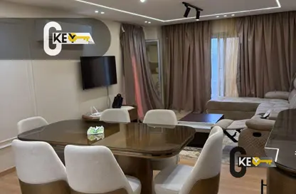 شقة - 3 غرف نوم - 2 حمامات للايجار في B6 - مدينتي - القاهرة