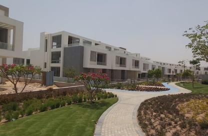 Villa - 4 Bedrooms - 5 Bathrooms for sale in Joulz - Cairo Alexandria Desert Road - 6 October City - Giza