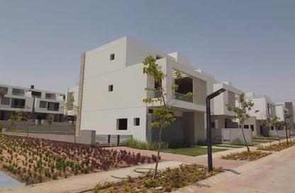 Villa - 4 Bedrooms - 5 Bathrooms for sale in Joulz - Cairo Alexandria Desert Road - 6 October City - Giza