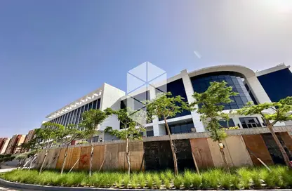 Clinic - Studio - 2 Bathrooms for rent in The Waterway View - 90 Street - The 5th Settlement - New Cairo City - Cairo