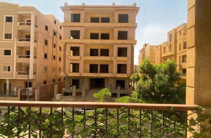 Apartment - 3 Bedrooms - 2 Bathrooms for rent in Mostashareen - North Investors Area - New Cairo City - Cairo