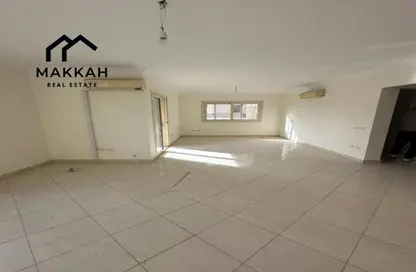 Office Space - 3 Bedrooms - 3 Bathrooms for rent in Salah Salem St. - Roxy - Heliopolis - Masr El Gedida - Cairo