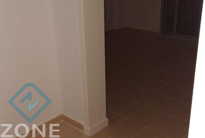 98544389 - Property Image 2
