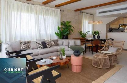 Chalet - 2 Bedrooms - 2 Bathrooms for sale in Hacienda West - Ras Al Hekma - North Coast