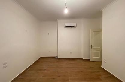 Apartment - 2 Bedrooms - 2 Bathrooms for rent in Palm Hills Village Gate - South Investors Area - New Cairo City - Cairo