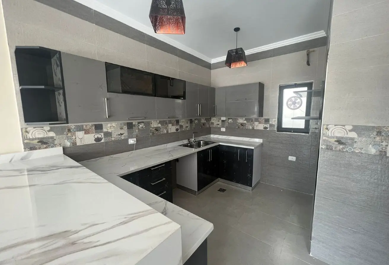 102057215 - Property Main Image