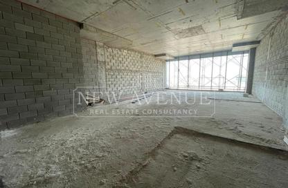 Office Space - Studio - 2 Bathrooms for sale in Golden Gate - South Teseen St. - The 5th Settlement - New Cairo City - Cairo Office Space - Studio - 2 Bathrooms for sale in Golden Gate - South Teseen St. - The 5th Settlement - New Cairo City - Cairo