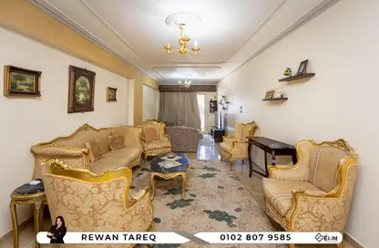 Apartment - 3 Bedrooms - 3 Bathrooms for sale in Doctor Borge St. - Bolkly - Hay Sharq - Alexandria