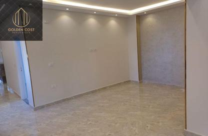 Apartment - 3 Bedrooms - 2 Bathrooms for sale in Ahmed Shawky Axis - El Banafseg 1 - El Banafseg - New Cairo City - Cairo Apartment - 3 Bedrooms - 2 Bathrooms for sale in Ahmed Shawky Axis - El Banafseg 1 - El Banafseg - New Cairo City - Cairo