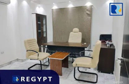 Office Space - 4 Bedrooms - 1 Bathroom for rent in Zahraa Al Maadi St. - Degla - Hay El Maadi - Cairo