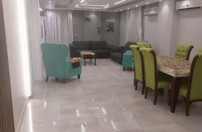 شقة - 3 غرف نوم - 2 حمامات للبيع في البوابة الرابعة - مينا - حدائق الاهرام - الجيزة