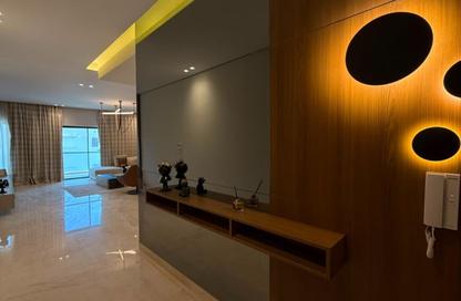 Apartment - 2 Bedrooms - 2 Bathrooms for sale in Lake View Residence - 5th Settlement Compounds - The 5th Settlement - New Cairo City - Cairo