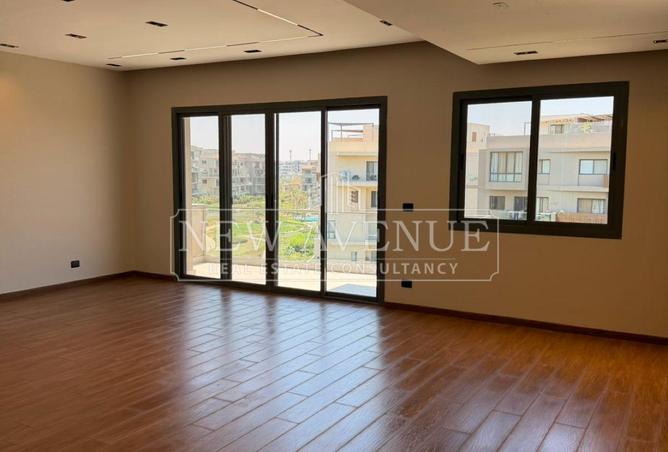 100915427 - Property Image 2