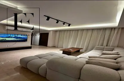 Apartment - 3 Bedrooms - 3 Bathrooms for sale in New Giza - Cairo Alexandria Desert Road - 6 October City - Giza