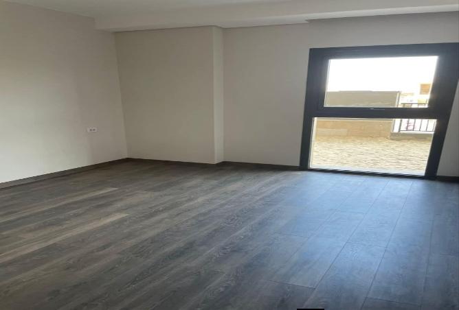 8600315 - Property Image 3