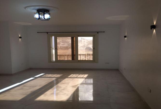 8600315 - Property Image 2