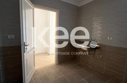 Apartment - 2 Bedrooms - 1 Bathroom for sale in B8 - Madinaty - Cairo