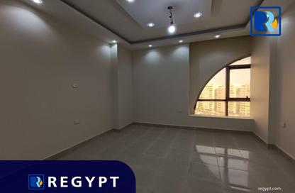مساحات مكتبية - استوديو - 2 حمامات للايجار في شارع زهراء المعادى - دجلة - حي المعادي - القاهرة