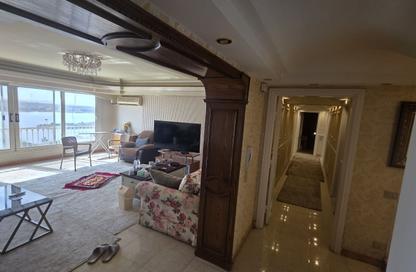 Apartment - 4 - 3 for sale in Abrag Othman St. - Hadayek El Maadi - Hay El Maadi - Cairo Apartment - 4 - 3 for sale in Abrag Othman St. - Hadayek El Maadi - Hay El Maadi - Cairo