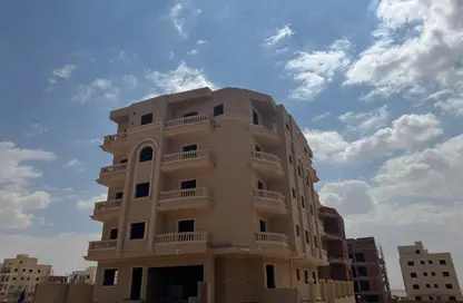 Apartment - 3 Bedrooms - 3 Bathrooms for sale in New Narges - New Cairo City - Cairo