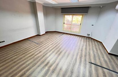 Office Space - Studio - 4 Bathrooms for rent in Degla Square - Degla - Hay El Maadi - Cairo