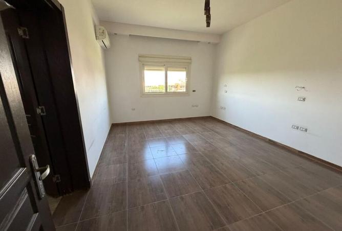 82572897 - Property Image 3