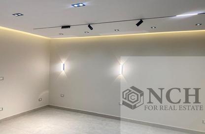 Apartment - 3 Bedrooms - 2 Bathrooms for rent in Garden Residence - Hyde Park - New Cairo City - Cairo