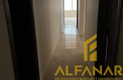 Apartment - 3 Bedrooms - 2 Bathrooms for sale in Mostashareen - North Investors Area - New Cairo City - Cairo